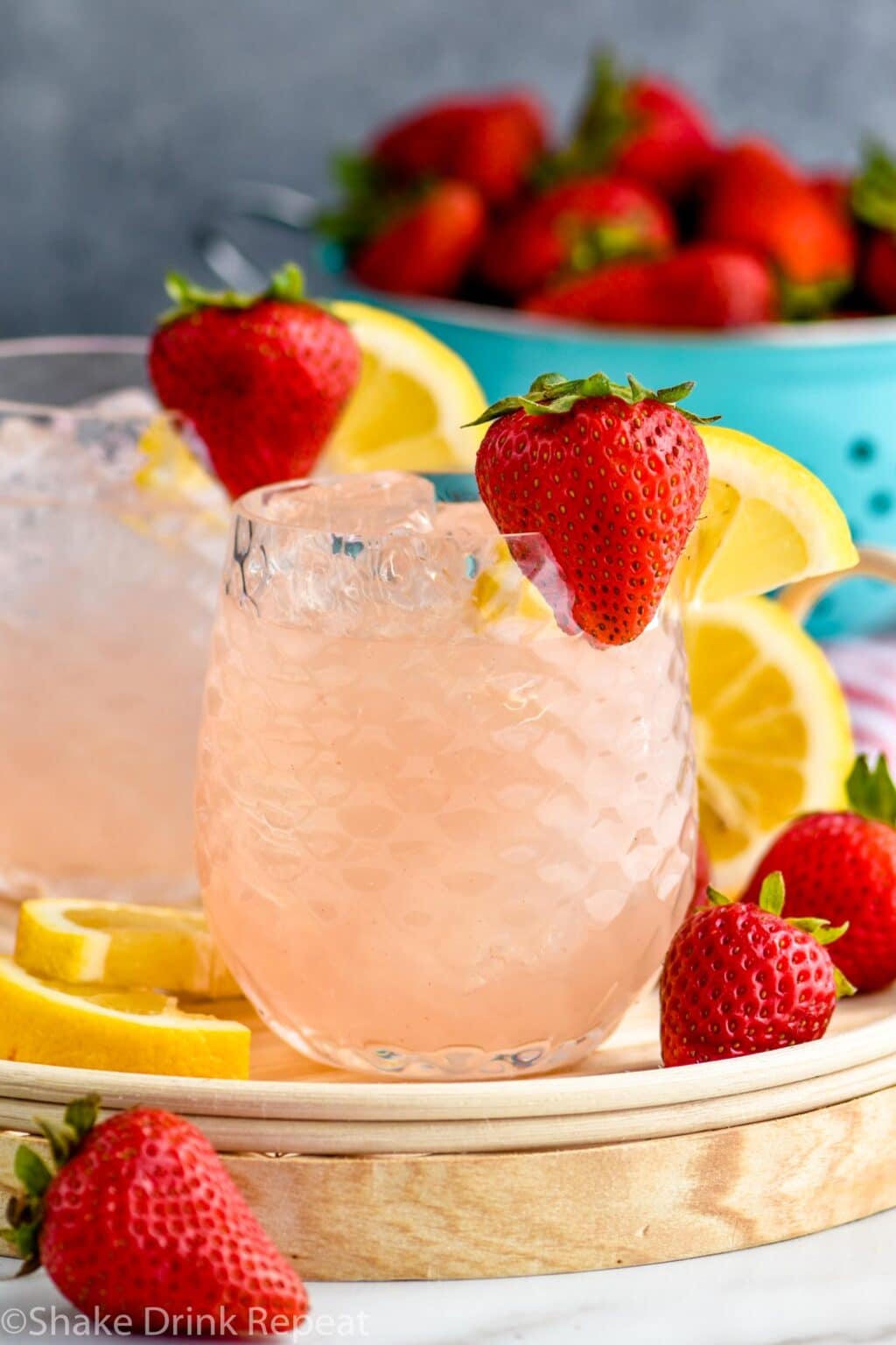 Vodka Strawberry Lemonade - Shake Drink Repeat