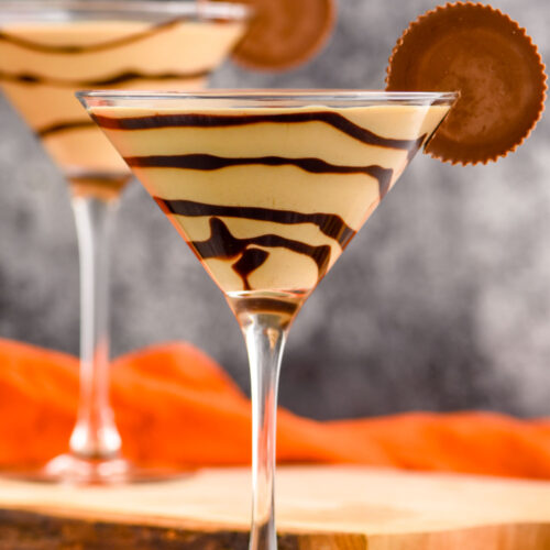 https://www.shakedrinkrepeat.com/wp-content/uploads/2022/03/Peanut-Butter-Cup-Martini-4-500x500.jpg